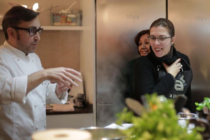 10 Tapas Cooking Class Experience in Madrid with Sangria - The 4:00 pm Start: What Happens in the First Part of Class