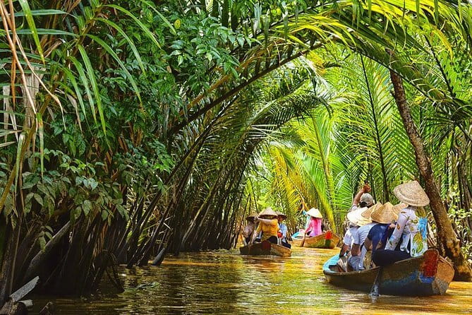 2-Day Mekong tour from HCM Boat-bike-cooking class-visit forest - Small canals by slow paddling: the part that makes photos feel secondary