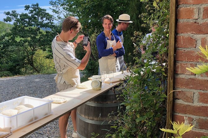 2-Hour Guided Family Pasta or Pizza Cooking Class in Acqui Terme - Getting the most out of your 2 hours