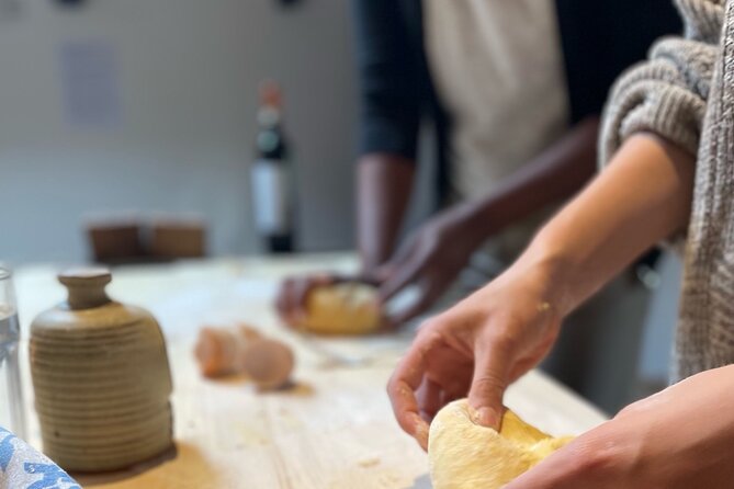 2-Hour Guided Family Pasta or Pizza Cooking Class in Acqui Terme - Pasta class: kneading, resting, and cutting fresh egg pasta