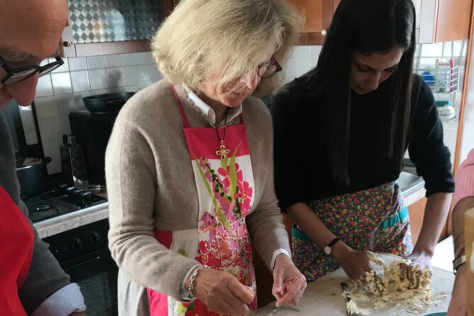3.5 Hours Fresh Pasta and Tiramisù Cooking Class with Meal - Group Size, Vibe, and How the Lesson Feels in Real Life