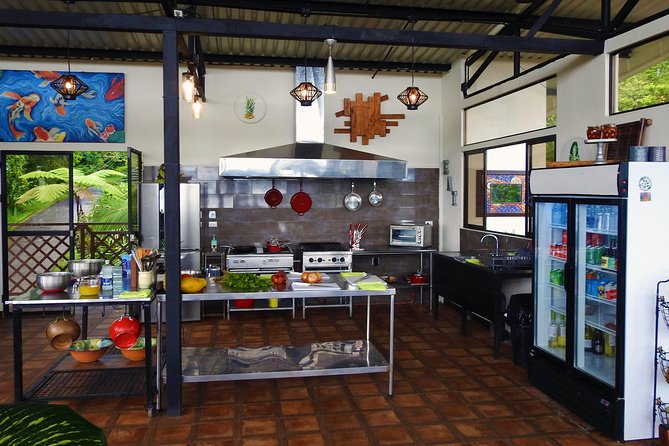 3-Course Tropical Fusion Cooking Class - The 4-hour flow: La Fortuna town, a waterfall stop, then the kitchen lesson