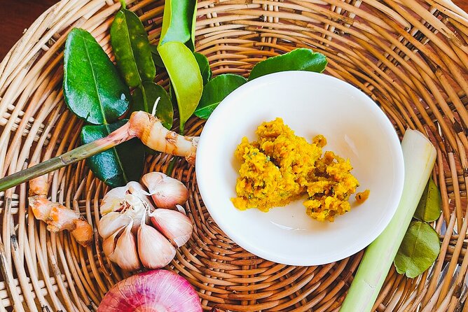 3-Hour Siem Reap Guided Cooking Class and Market with Pick up - Group size, timing, and what to pack for a 3-hour class