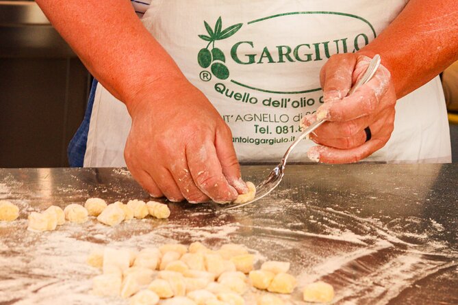 3 Hours Sorrento Cooking Class in Sorrento Coast with Pickup - Neapolitan Pizza Lessons With Local Ingredients and Vesuvius Views