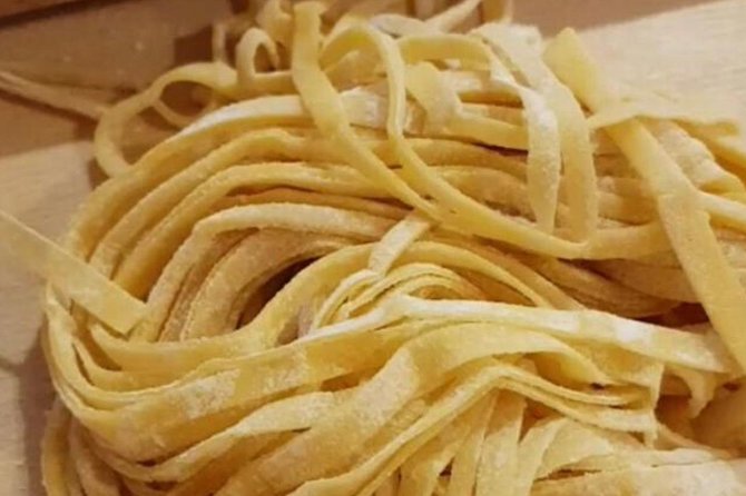 3 in 1 Cooking Class near Navona: Fettuccine, Ravioli & Tiramisu - Fettuccine and Sauce Choices: What You Pick vs. What You Make