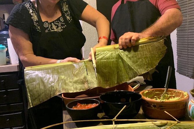 4h Cooking Class in Cancun with 8 Recipes & Bottomless Drinks - The meal experience: dining together, photos, and take-home recipes