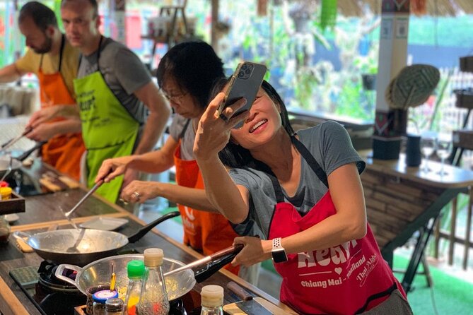 6-Hour Akha Tribe Culture and Cooking Class in Chiang Mai - From Wat Pan Whean to a Thai-Akha dinner you’ll remember