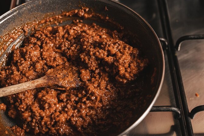 A Brunello Cooking Class with Vineyards View Winery - Timing, group size, and language: how to plan your afternoon