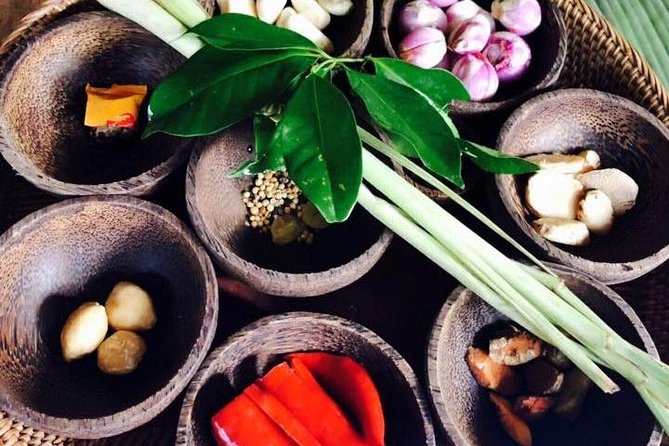 Afternoon Cooking Class & Making Bali Offering with Dinner - Spice paste basics: the skill that powers up to nine dishes