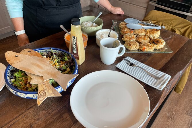 Alaskan Salmon Cooking Class & Dining Experience - Who This Salmon Class Is Perfect For