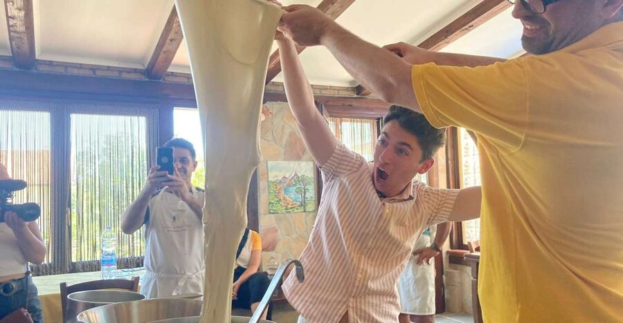 Amalfi Cooking class: Tiramisù, mozzarella and Pasta - Getting there: no pickup, so plan your timing