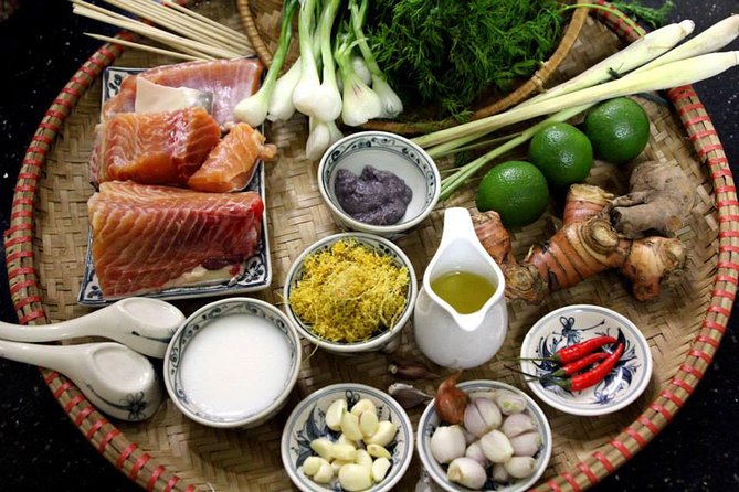 Authentic Cooking Class in Hanoi with a Vietnamese Grandmother - Herb-filled salad first: how the class sets your flavor compass