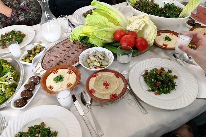 Authentic Lebanese Cooking Lesson and Meal with Tania's Family in Beirut - Key things that make this class work
