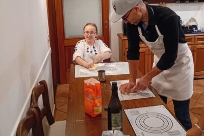 Authentic Neapolitan Cooking Class in Naples with a Local Family - Meeting at Parco Matarazzo: what to know before you go