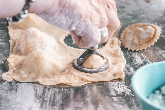 Authentic Pasta Cooking Class in Sorrento with Wine - Starter Course: Olive Oil and Handmade Mozzarella First