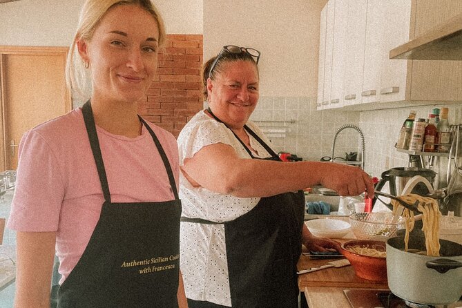 Authentic Sicilian Cooking Class in Palermo - Inside the 10:30 am start: welcome drinks, then flour time