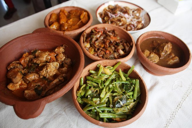 Authentic Sinhalese Cooking Class in Colombo with a Local Family - The optional Kirulapone Market stop: spices, fruit, and local shopping