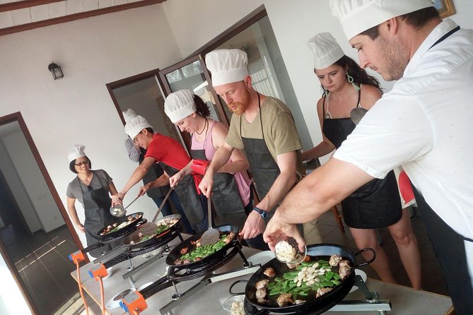 Authentic Valencian Paella Cooking Class - English Support and Vegetarian Options