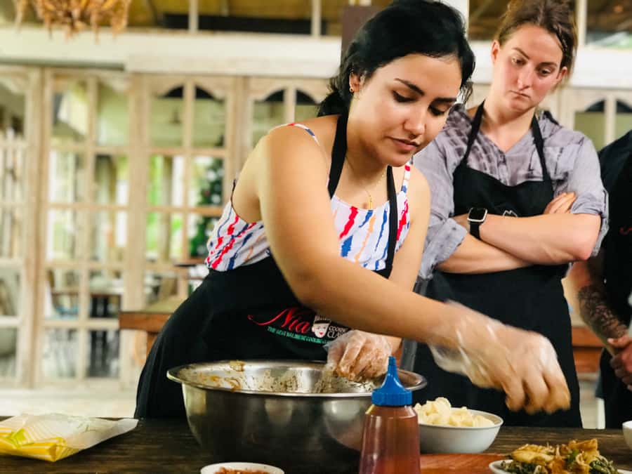 Bali: Balinese Cooking Class and Market Tour - From Hotel Lobby to Balinese Flavors: How the 5 Hours Feel