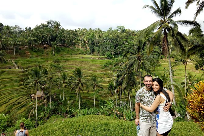 Bali Cooking Class and Ubud Sightseeing Tour - Getting picked up and staying comfortable in air-conditioned transport
