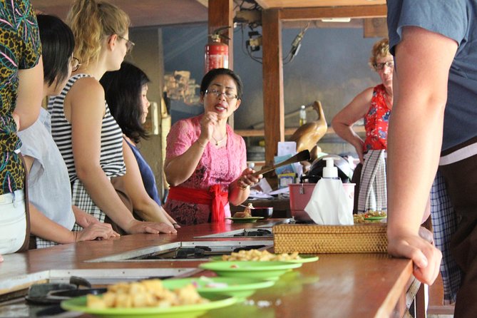 Bali Cooking Class Experience with All Inclusive - Sacred Monkey Forest Sanctuary: enjoy the macaques safely