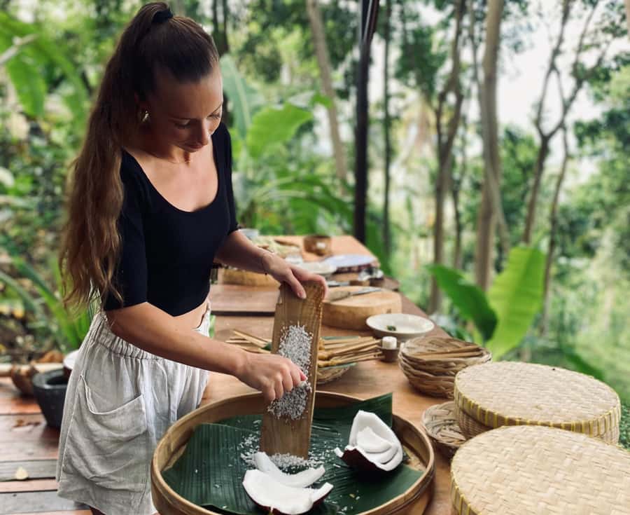 Bali: Cooking Class with 5 Balinese Dishes - Key things that make this cooking class worth your morning