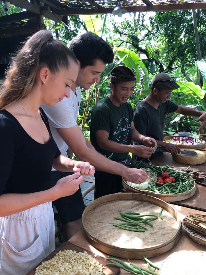 Bali: Cooking Class with 5 Balinese Dishes - What You’ll Eat: Five Balinese Dishes and the Surprise Menu