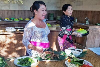 Bali Ubud Paon Cooking Class - Paon Bali’s kitchen: forest views, easy pacing, real participation