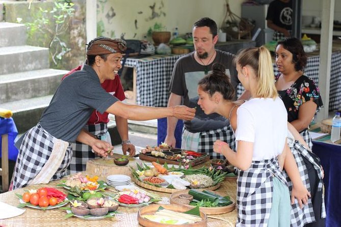 Balinese Cooking Class & Tanah Lot Temple Visit - Private & All-Inclusive - Tanah Lot Temple Stop: Sea-Temple Atmosphere and Photo Time With a Real Payoff