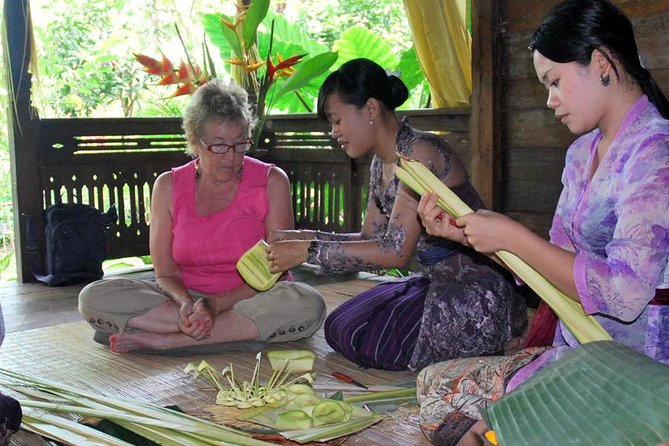 Balinese Cooking class with traditional morning market visit - The cooking workshop: how the class actually runs