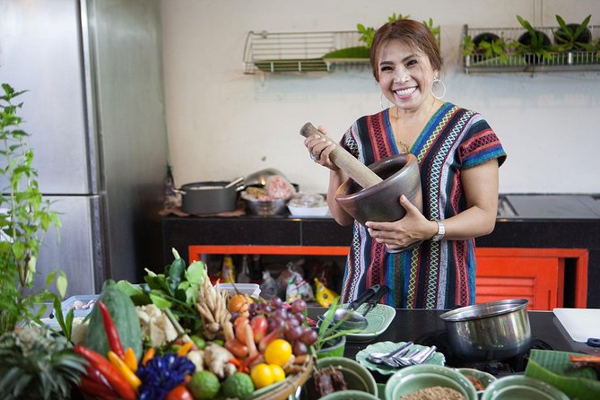 Bangkok Market Tour & Thai Cooking Class with Boat Ride with Aoy - Extras on the ride: when the day turns more personal