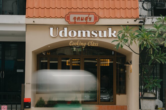 Bangkok Udomsuk Thai Cooking Class with local market tour - Price and value: $42.32 for market + cooking + sharing
