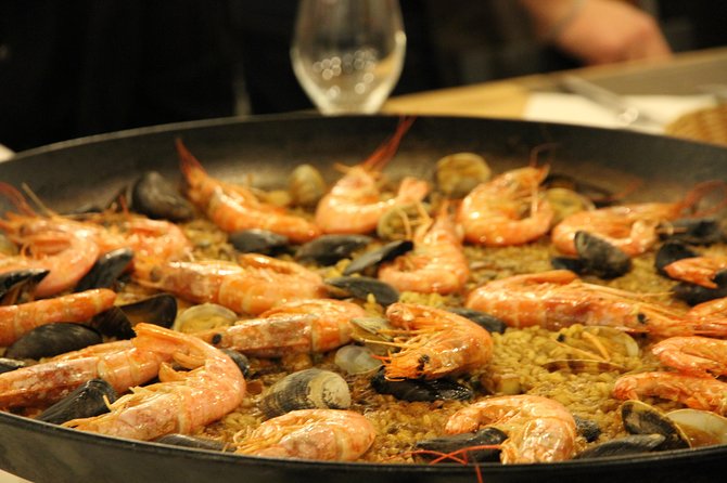 Barcelona Culinary Experience: Paella & Tapas Cooking Class - Meet at cook&taste in Ciutat Vella, then get to work fast