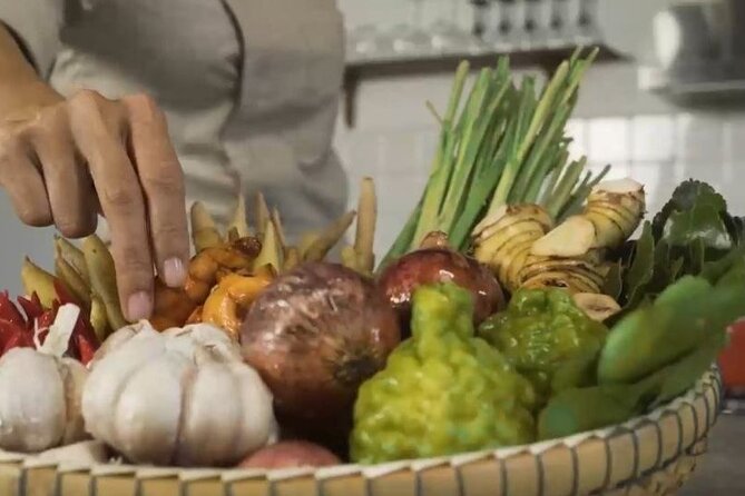 Battambang: Cooking Class and Market Touring - The Welcome Drink and Your 3-Course Khmer Meal