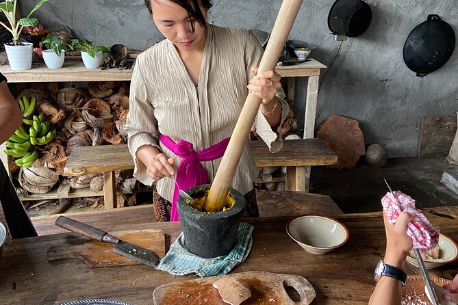 Be a real Balinese with Traditional Balinese Cooking Class - Coffee Plantation Stop: Taste the Difference, Learn the Process