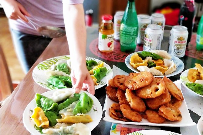Beijing: Private Dumpling Cooking Class in Local Family - Eating your DIY lunch: family hospitality and real conversation