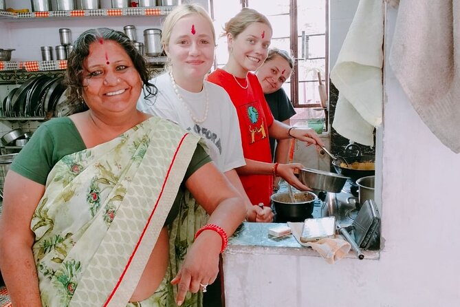 Best cooking class with family in Jaipur - Activity in jaipur - A Jaipur Home Welcome: Dress, Refreshments, and the First Smiles