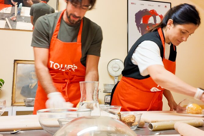 Bologna Local Pasta Cooking Class, Ragu, Spritz, Wine & Gelato - Bologna’s kitchen vibe: why this pasta class feels real