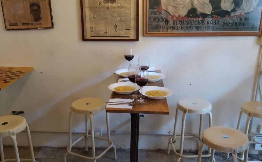 Bologna: Pasta Secrets Cooking Class with Local Expert - Who should book this Bologna pasta class?