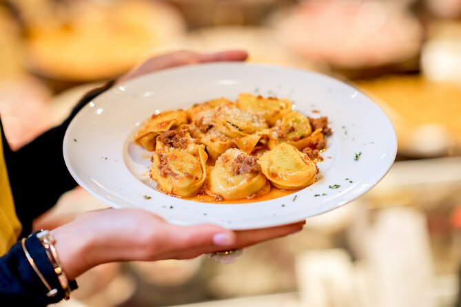 Bologna: Tagliatelle & Ragù Home Cooking Class with wine - Key highlights