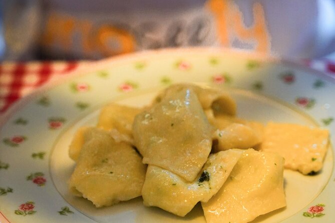 Bologna: Tagliatelle & Ragù Home Cooking Class with wine - The lunch with wine: eating like locals, then learning what “right” tastes like