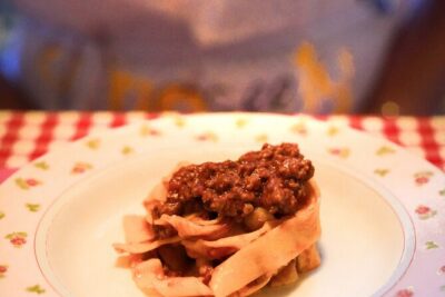 Bologna: Tagliatelle & Ragù Home Cooking Class with wine - Bolognese ragù, step by step: the sauce that makes Bologna pasta sing