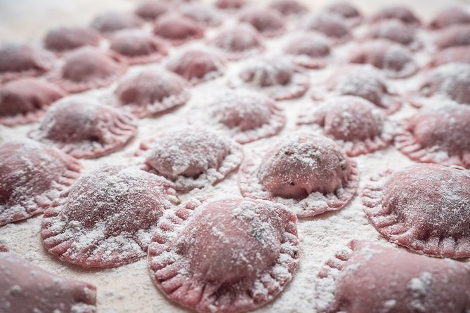 Bologna: Tagliatelle & Ragù Home Cooking Class with wine - Group size, pacing, and the home-style reality