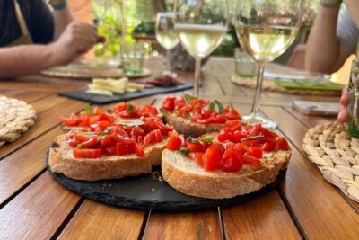 Bruschetta, Fettuccine, Gnocchi, Tiramisu Cooking Class - Meeting in Trastevere: where to go and why it matters