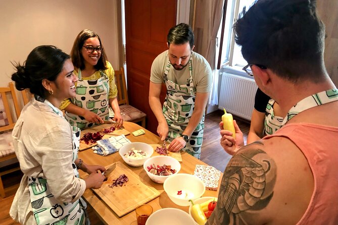 Budapest Cooking Class & Market Tour with Local Guide & Wines - The short walk to the apartment kitchen (and why it matters)