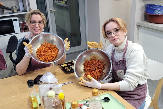 Busan Tailored Korean cooking class (Vegan OK)with market tour - Meet-up and timing: planning your day without stress