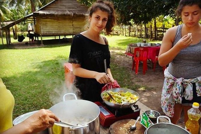 Cambodian Private Cooking Class at a Local's Home - Transfers in Siem Reap: the romork-style tuk-tuk pickup is a win
