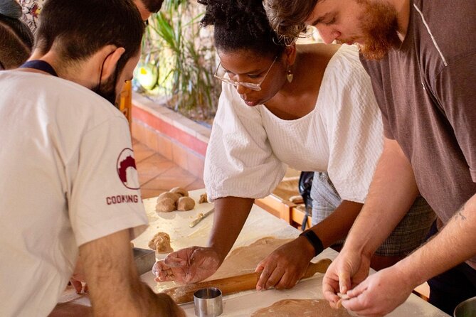 Cannoli Cooking Class in Taormina - Drinks, Coffee, and the End-of-Class Spread