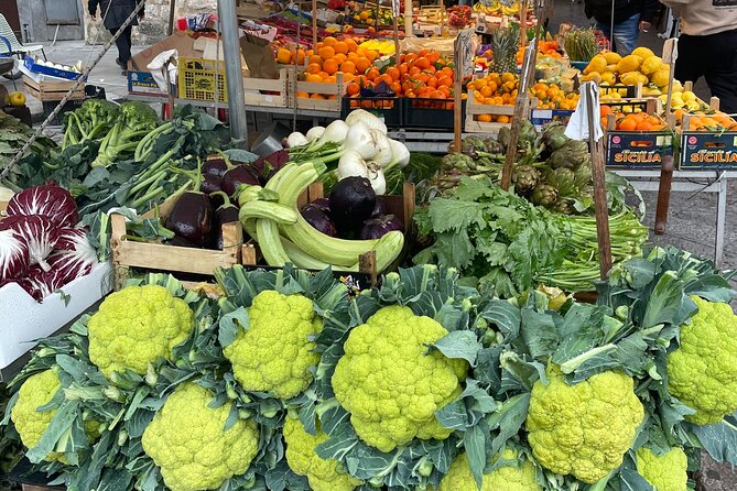 Capo Market Tour and Sicilian Cooking Class - Getting the guide energy right: Alice and Francesco in a small group