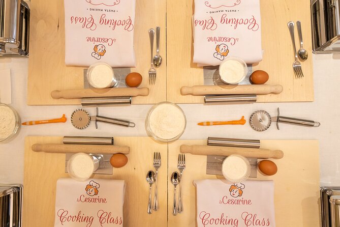 Cesarine: Home Cooking Class and Meal with a Local in Venice - Wines, water, and espresso: how the meal stays social